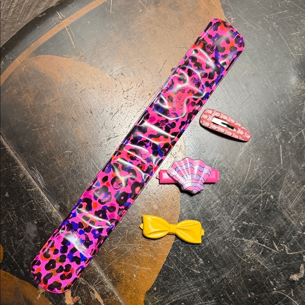 Kids vintage Hair accessories and snap Bracelet bundle